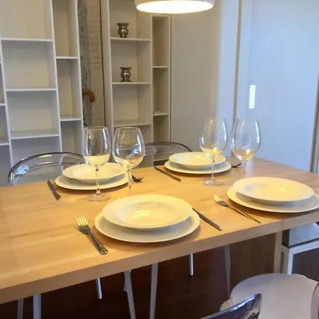 Decor En Gros Con Vistas Al Rio