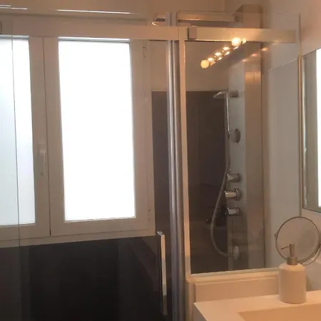 Decor En Gros Con Vistas Al Rio Apartament *