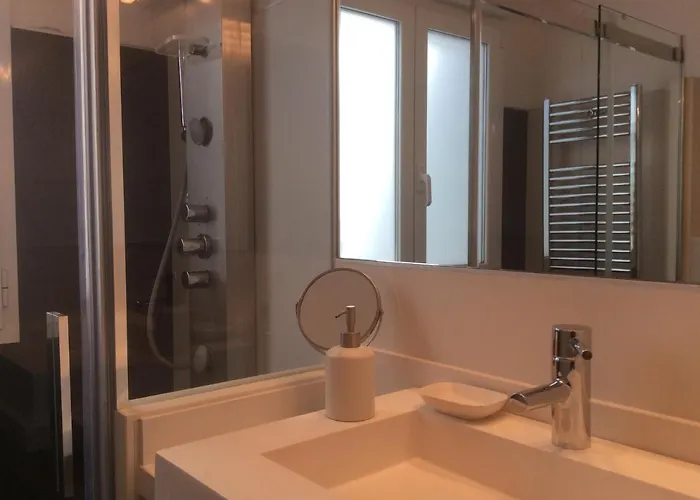 Daire Decor En Gros Con Vistas Al Rio *