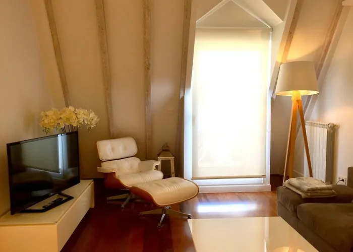 Daire Decor En Gros Con Vistas Al Rio